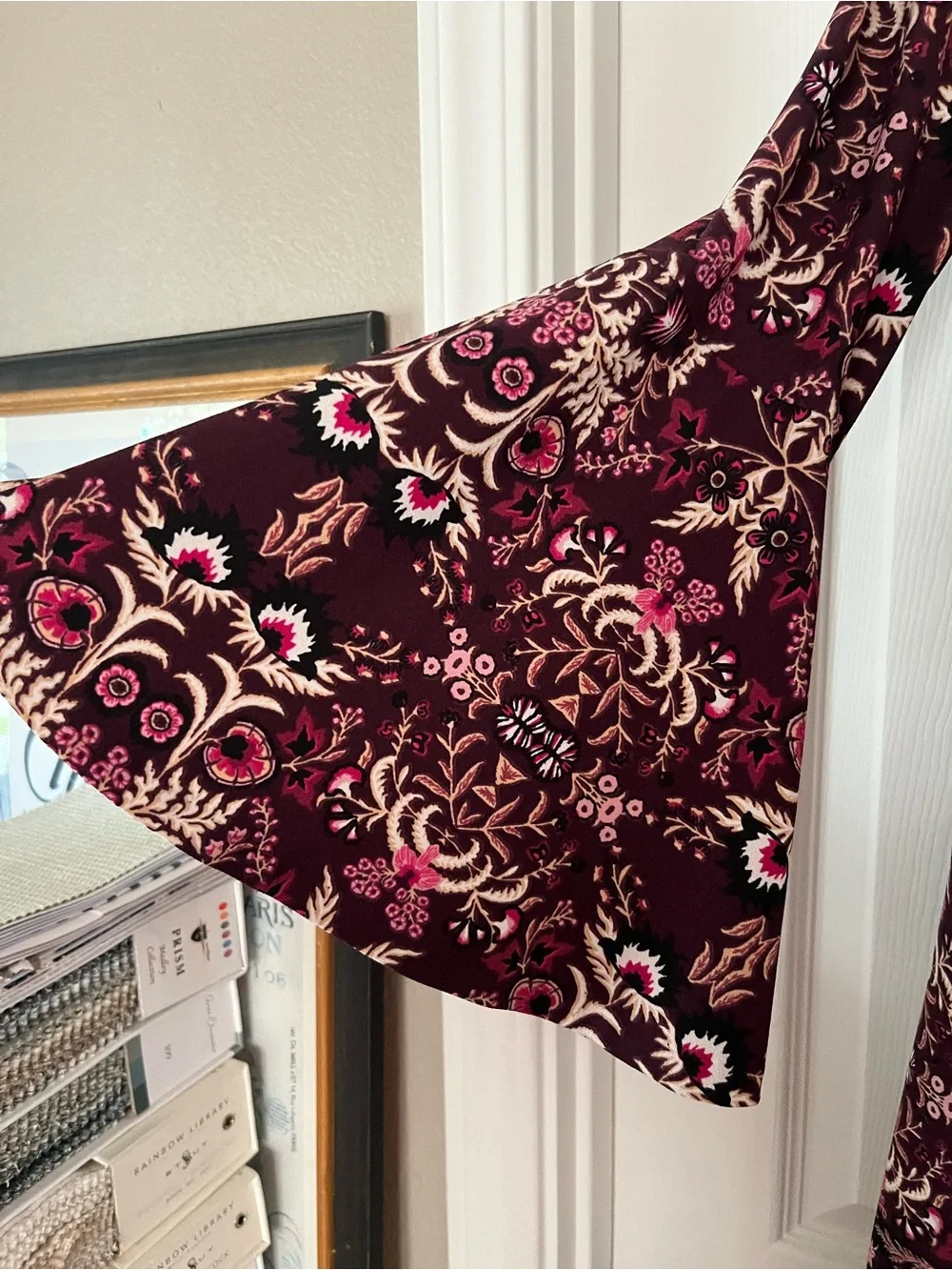 Vince Camuto Sz4 Burgundy Floral Stretch Shift Dress, Tulip Sleeves